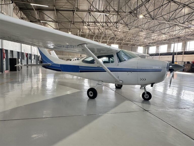 1969 Cessna 182 Skylane